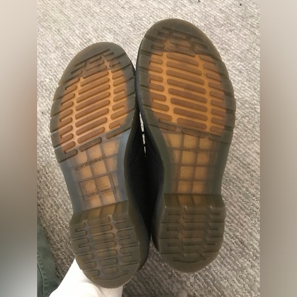 New, unworn Dr. Marten’s 1461 / HEARTS — EU39 - Picture 4 of 5